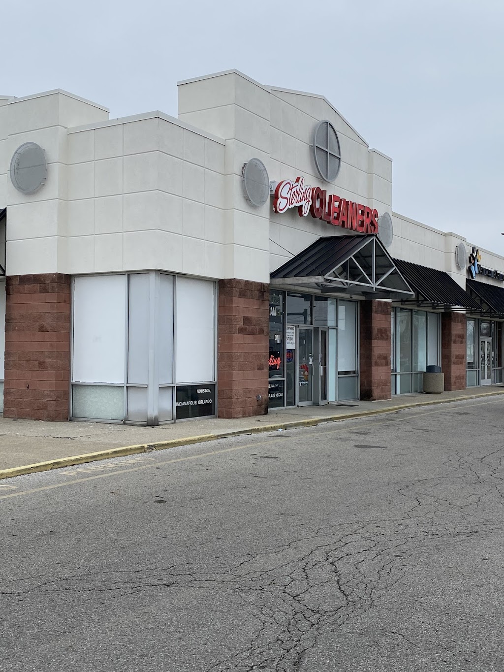 Sterling Cleaner | 2595 S Hamilton Rd, Columbus, OH 43232, USA | Phone: (614) 626-0076