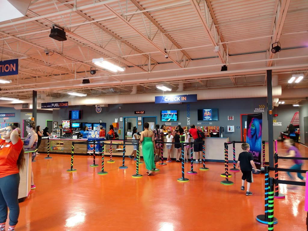 Sky Zone Trampoline Park | 4390 Crain Hwy, White Plains, MD 20695, USA | Phone: (301) 861-2600