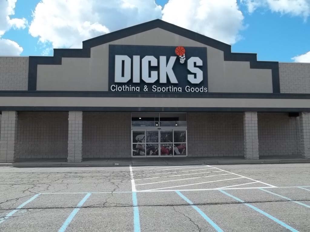 DICKS Sporting Goods | 23349 Eureka Rd, Taylor, MI 48180, USA | Phone: (734) 374-0429