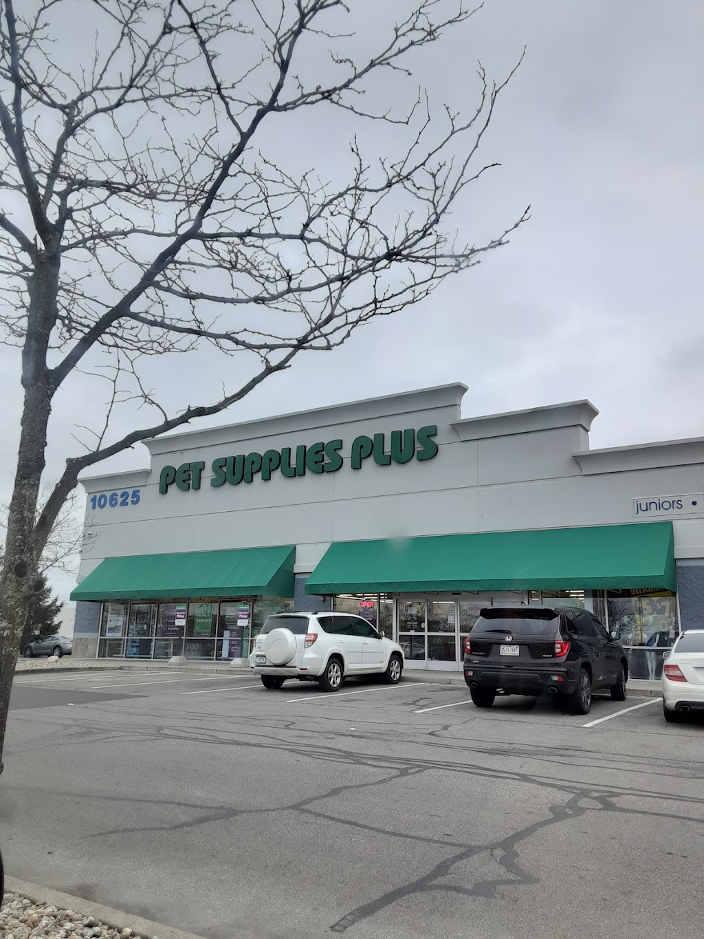 Pet Supplies Plus Lawrence 10625 Pendleton Pike, Indianapolis, IN