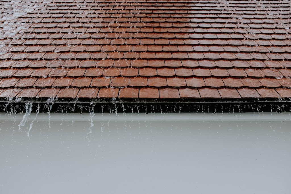Wages Goldstar Roofing & Gutters | 1404 Brighton Pl, Loganville, GA 30052, USA | Phone: (770) 554-4986