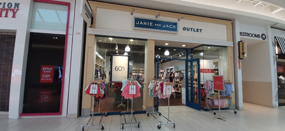 Janie and Jack Outlet | 1823 Fashion Outlets Blvd, Niagara Falls, NY 14304, USA | Phone: (716) 297-0219