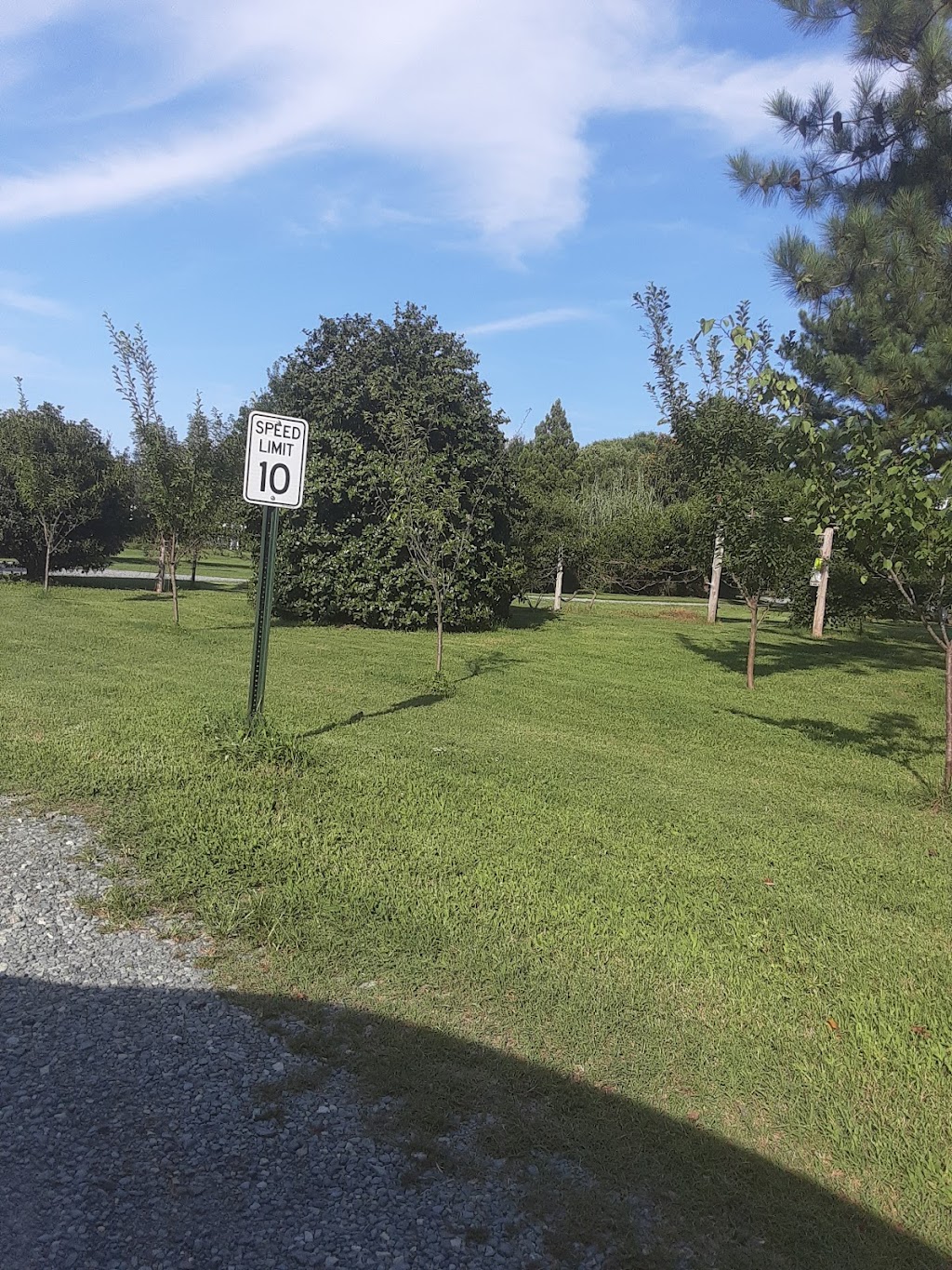 Truist 2009 Fearrington Village Center, Pittsboro, NC 27312, USA