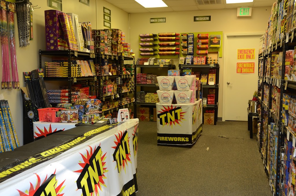 Fuse Fireworks | 3391 US-41 ALT Unit D, Clarksville, TN 37043, USA | Phone: (931) 546-9624