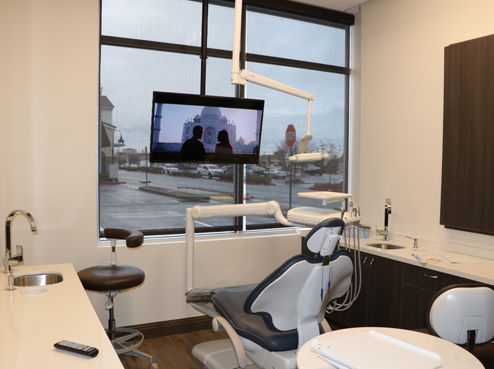 Lincoln Crossing Dental - Christopher Phen, DDS | 109 Ferrari Ranch Rd #100, Lincoln, CA 95648, USA | Phone: (916) 253-7000