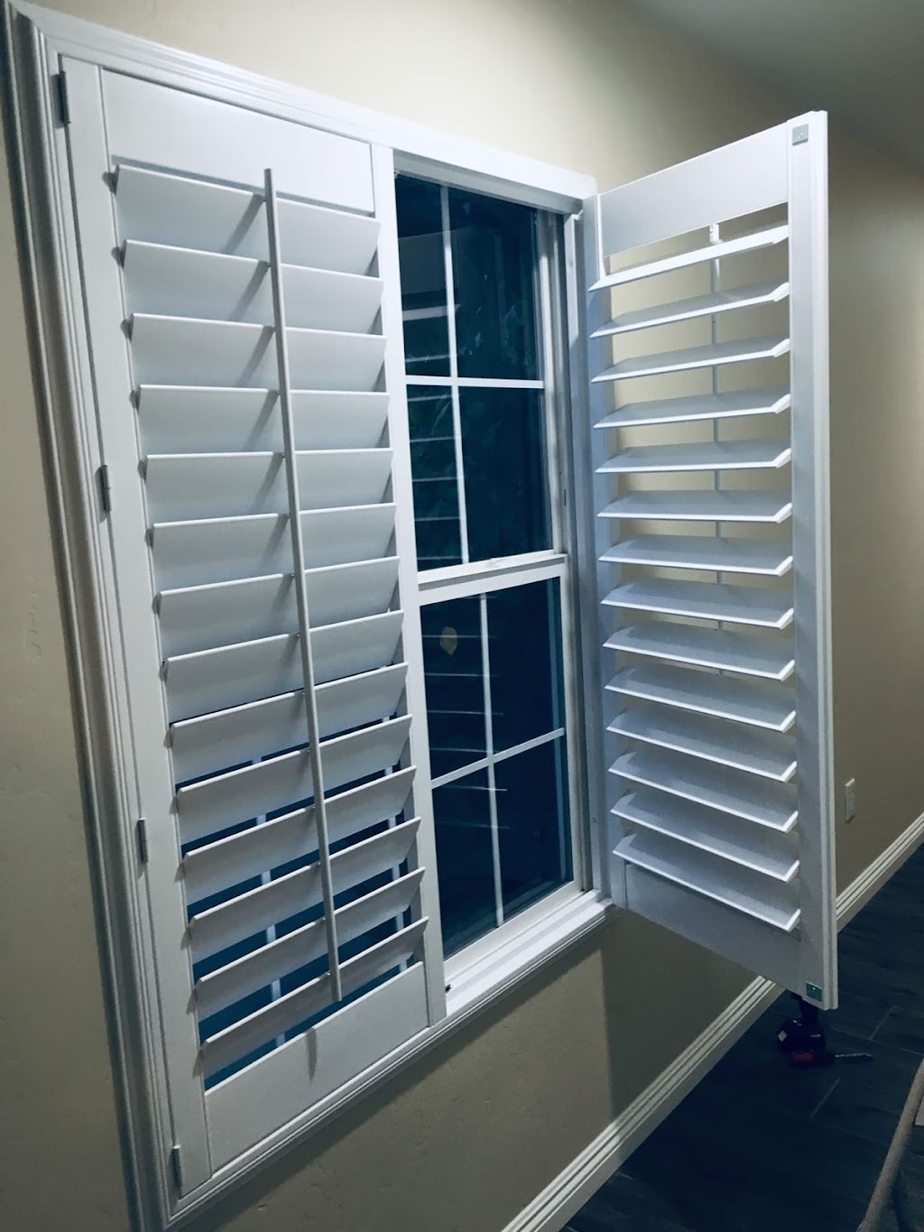 Gomez Custom Blinds & Shutters | 381 Cherrywood St, McFarland, CA 93250, USA | Phone: (661) 667-0394