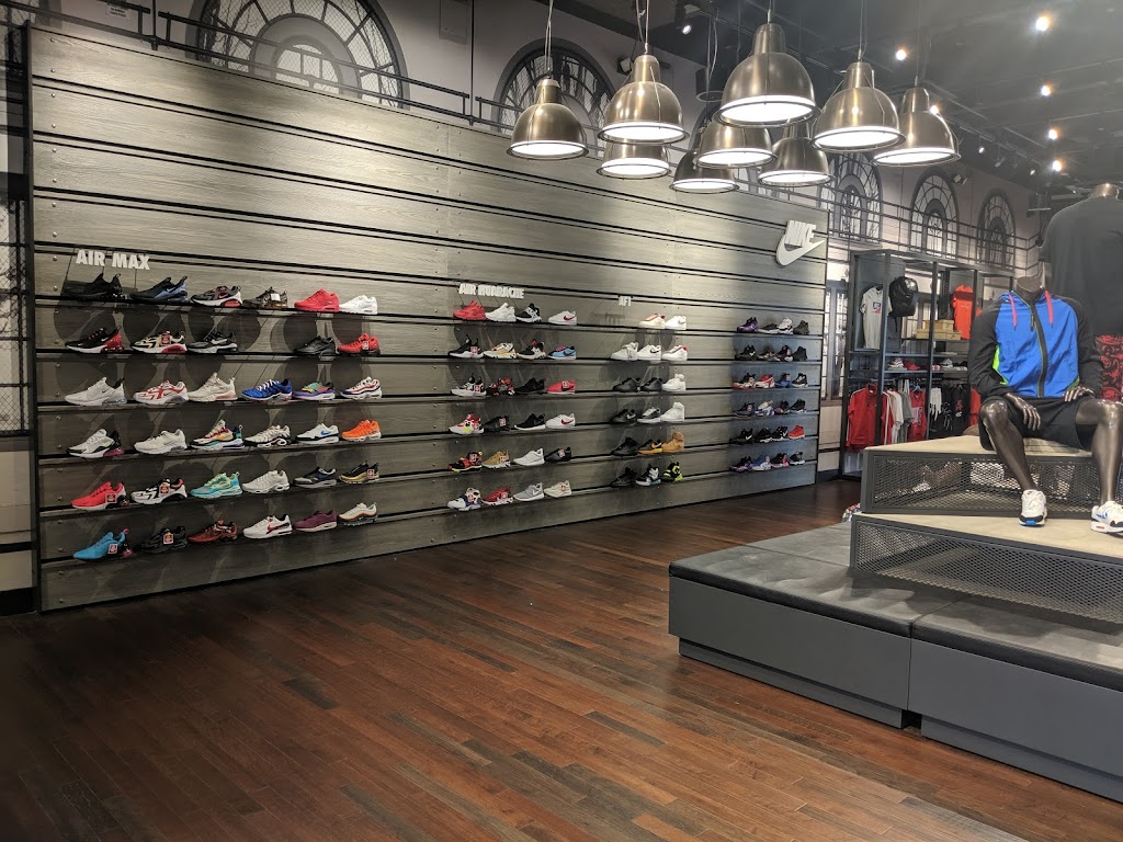 Foot Locker | 4629 Whittier Blvd, Los Angeles, CA 90022, USA | Phone: (323) 269-2695