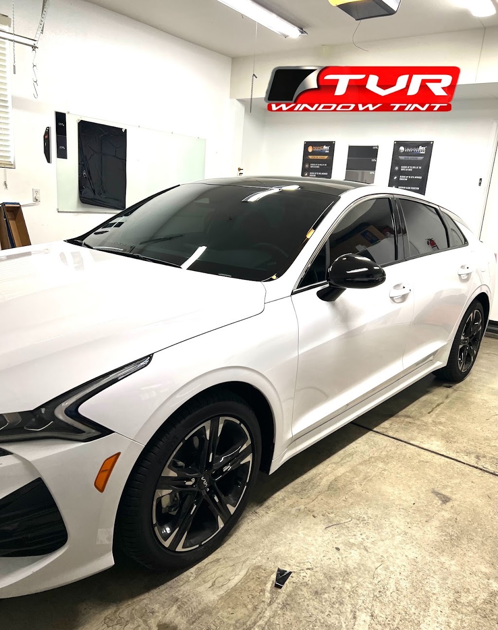 TVR Window Tint | 13125 Sunnyvale Ct, Hesperia, CA 92344, USA | Phone: (760) 809-5464