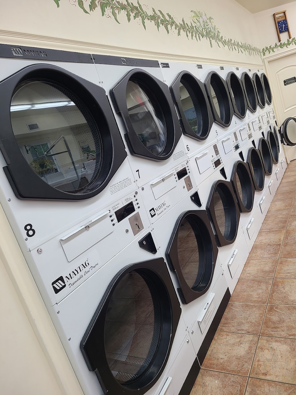 The Laundry Basket | 468 Ridge Rd N, Ridgeway, ON L0S 1N0, Canada | Phone: (905) 328-1206