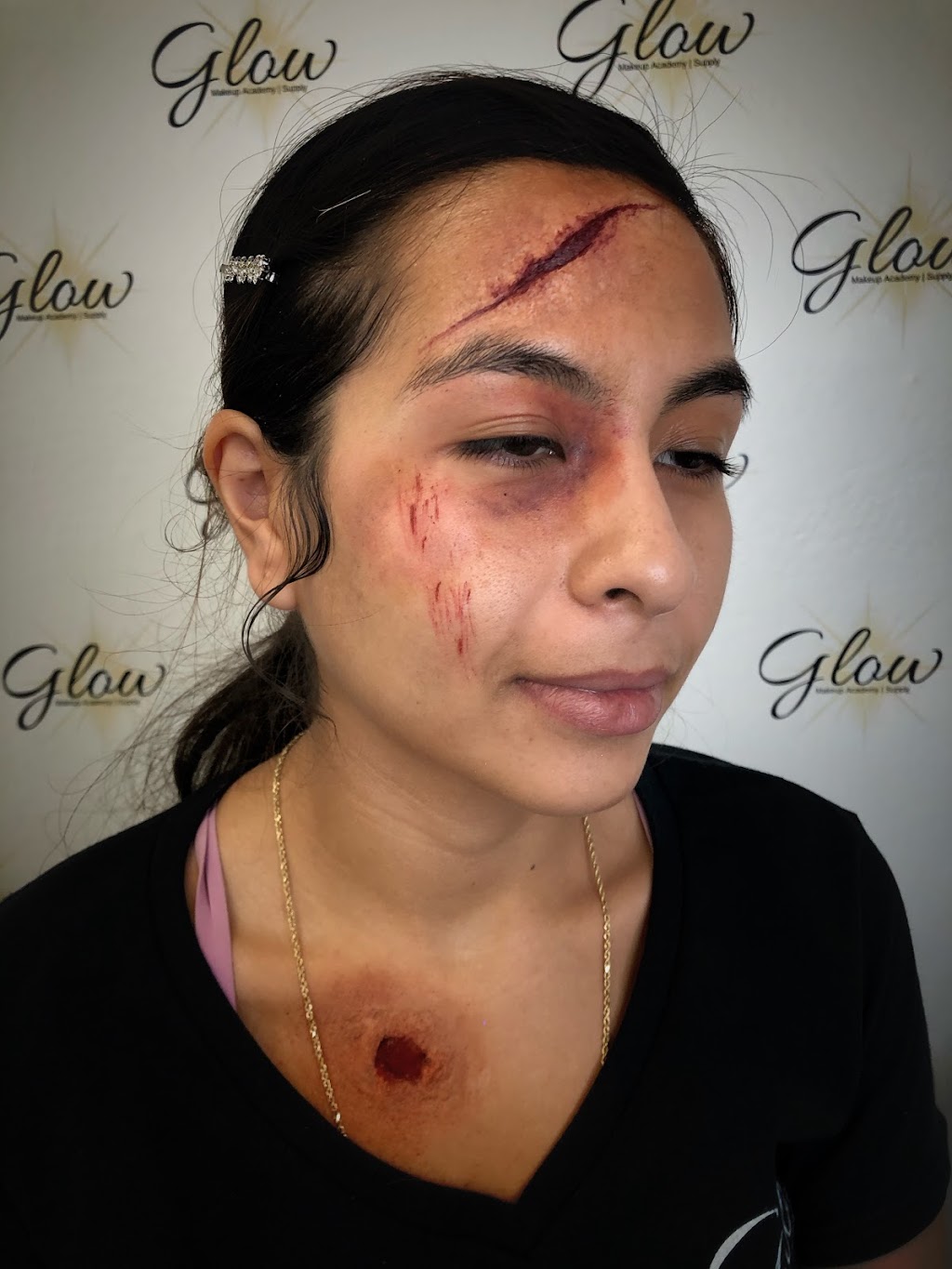 Glow Makeup Studio | 8301 Florence Ave Suite 206, Downey, CA 90240, USA | Phone: (323) 479-5900