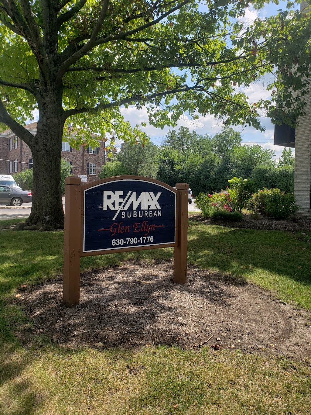 Darlene Mahnke - RE/MAX Suburban | 441 Taft Ave, Glen Ellyn, IL 60137, USA | Phone: (630) 674-3678