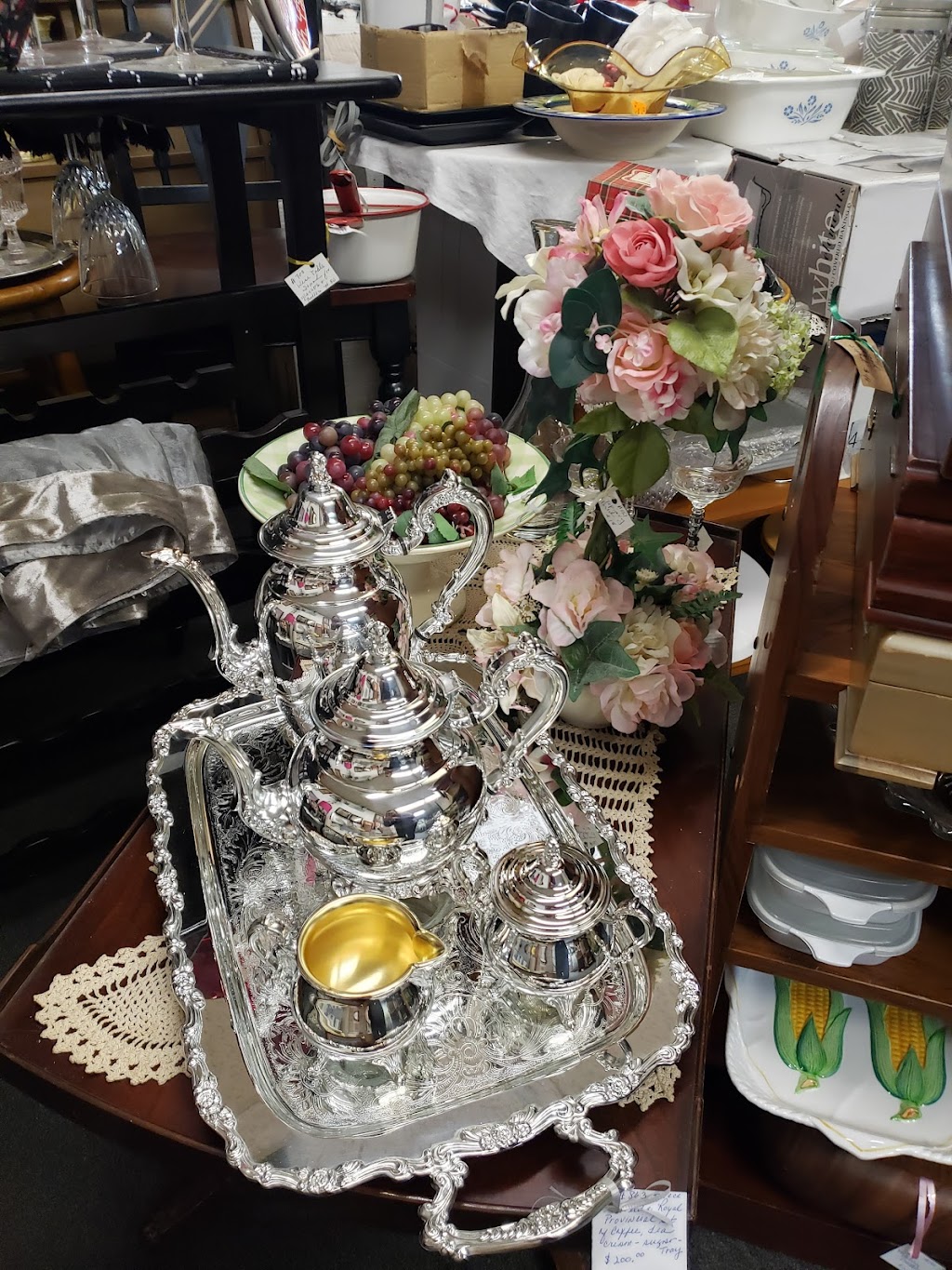 Thrift And Glitz | 3778 Cleveland Ave NW, Canton, OH 44709, USA | Phone: (330) 704-6694