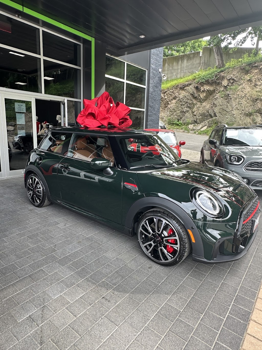 Ray Catena MINI of Westchester | 543 Tarrytown Rd Driveway 3, White Plains, NY 10607, USA | Phone: (877) 225-9704