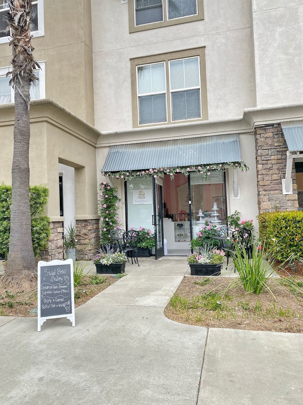 Sweet Bries Bakery | 10399 Foothill Blvd Suite 2111, Rancho Cucamonga, CA 91730, USA | Phone: (909) 638-2468