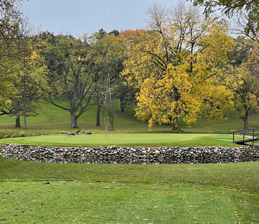 Silver Spring Golf & Banquet Center | N56W21318 Silver Spring Dr, Menomonee Falls, WI 53051, USA | Phone: (262) 252-4666