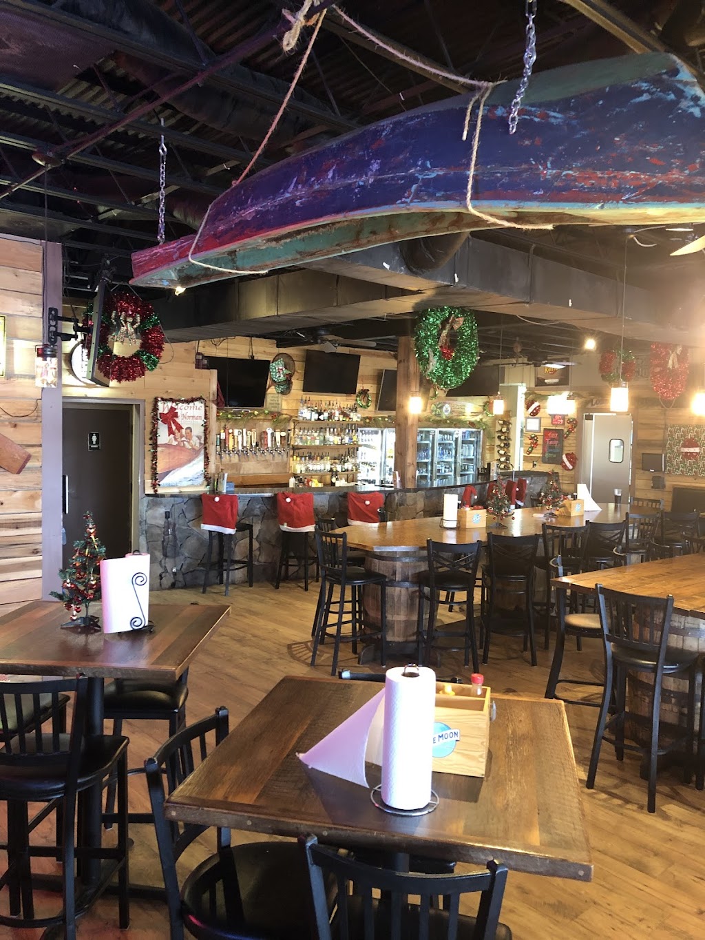 The Pontoon Stage at Apps & Taps | 155 Pinnacle Ln suite c, Mooresville, NC 28117, USA | Phone: (704) 677-7648
