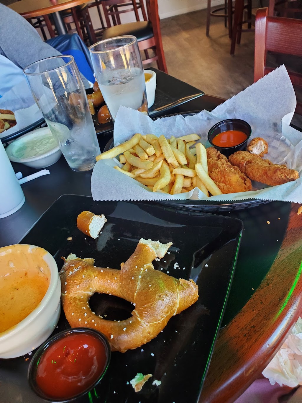 The Bunker Bar and Grille | 4616 Rimrock Dr, Lago Vista, TX 78645, USA | Phone: (512) 660-5209