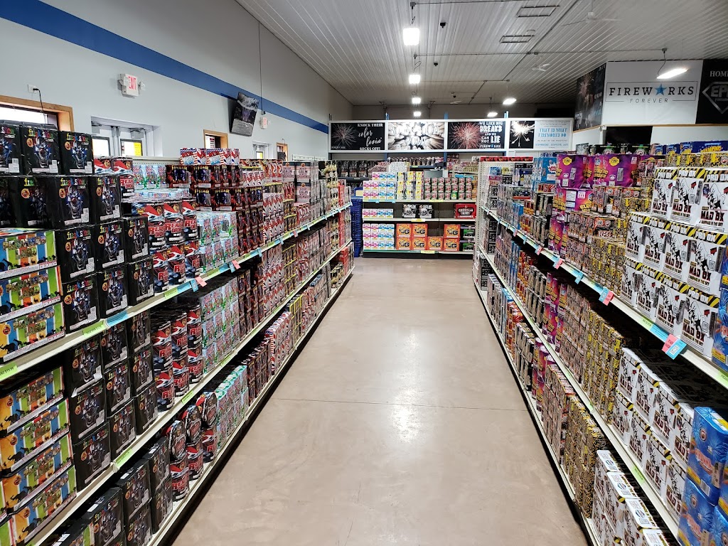 Fireworks Forever - Somerset | 1576 32nd St, Somerset, WI 54025, USA | Phone: (715) 954-4300