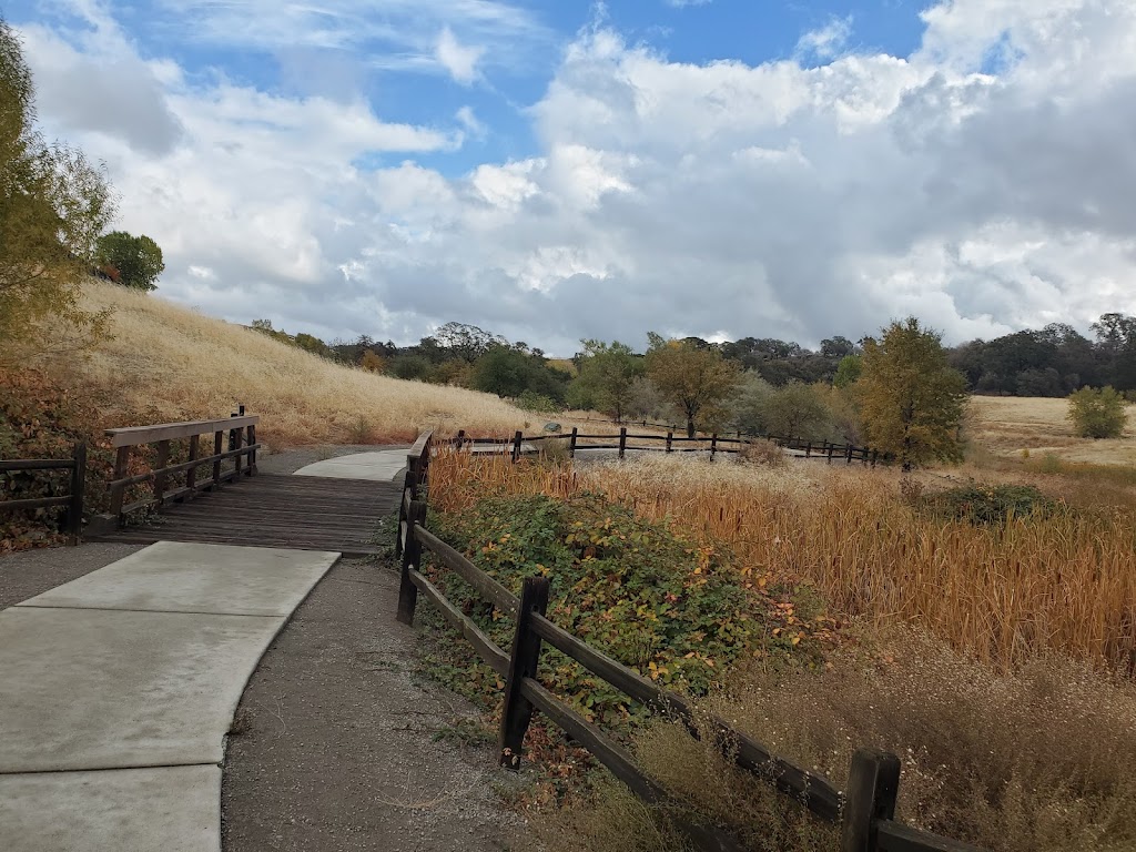 Coyote Pond Park. | 2543 Old Kenmare Drive, Lincoln, CA 95648, USA | Phone: (916) 434-3220