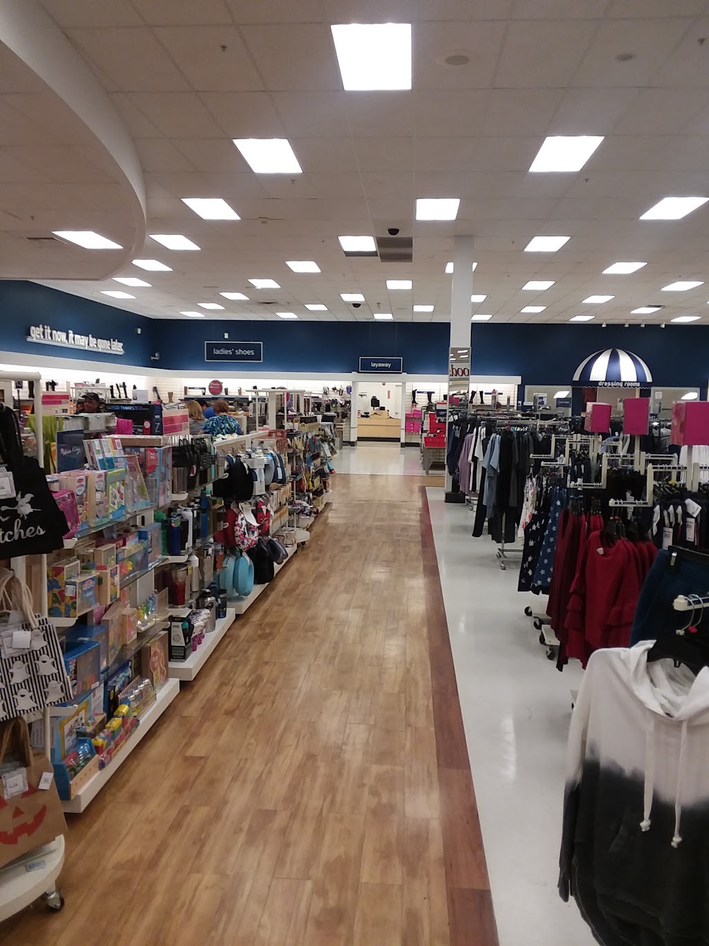 Marshalls & HomeGoods | 265 S Broadway, Salem, NH 03079, USA | Phone: (603) 870-9814