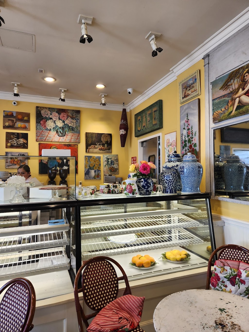 Dolce Isola - The Ivy Bakery | 2869 S Robertson Blvd, Los Angeles, CA 90034, USA | Phone: (310) 776-7070