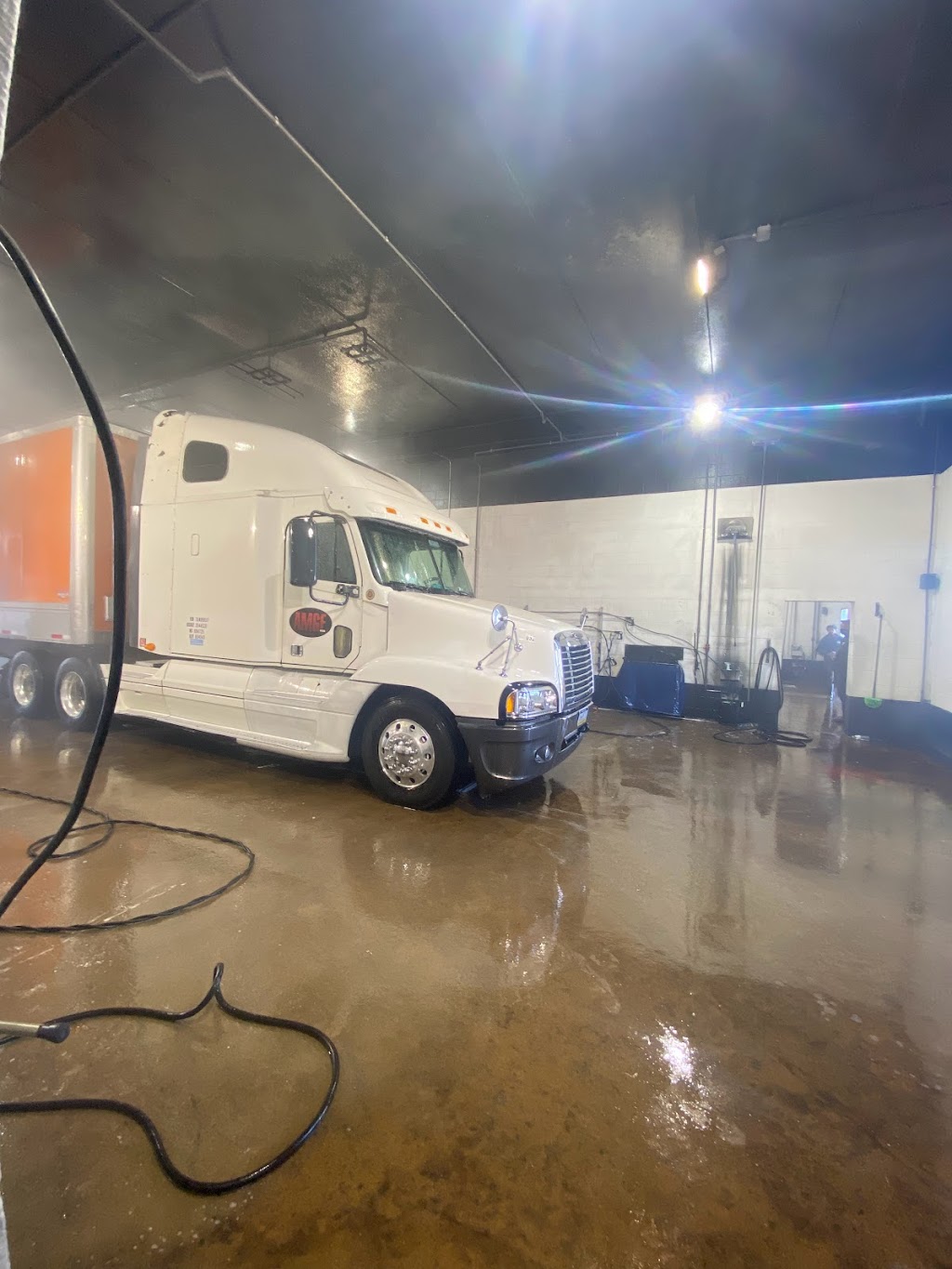 Blue Beacon Truck Wash of Kenly, NC | 923 Johnston Parkway Exit 105, Kenly, NC 27542 | Phone: (919) 284-6670