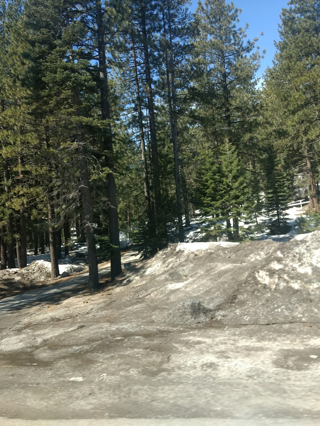 Donner Creek Mobile Home Park | 10715 CA-89 #1, Truckee, CA 96161, USA | Phone: (530) 587-4466