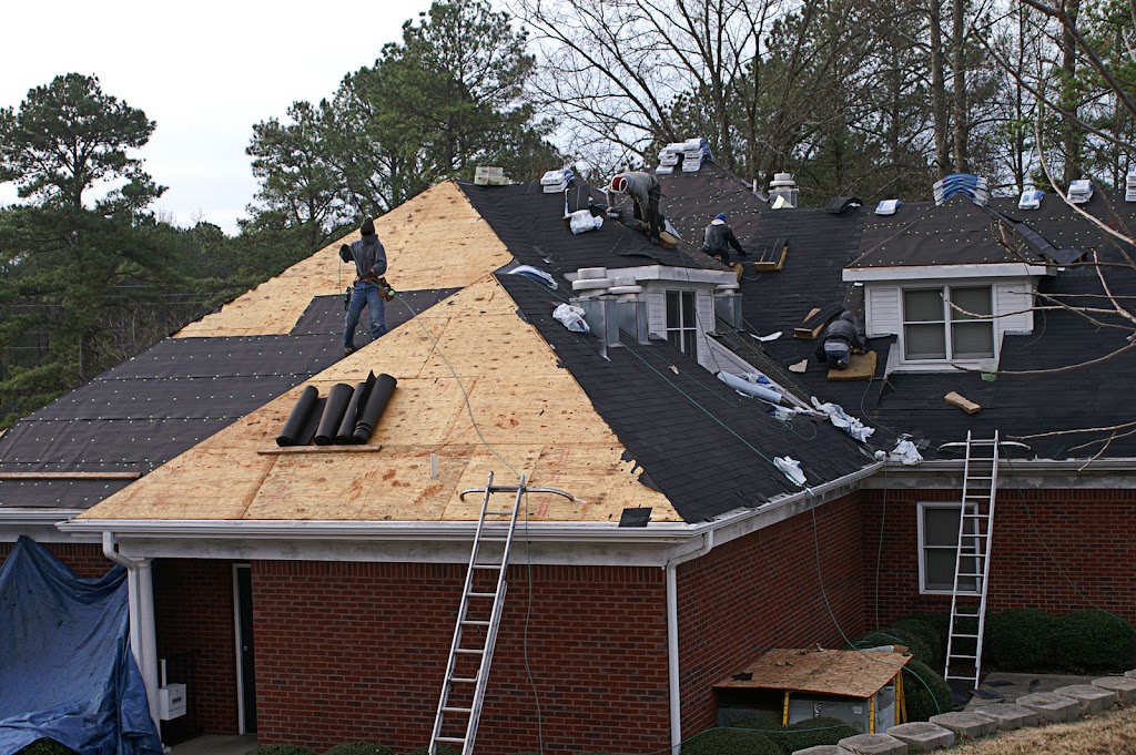 Combat Roofing | 2909 Lavita Ln, Farmers Branch, TX 75234, USA | Phone: (469) 677-7977