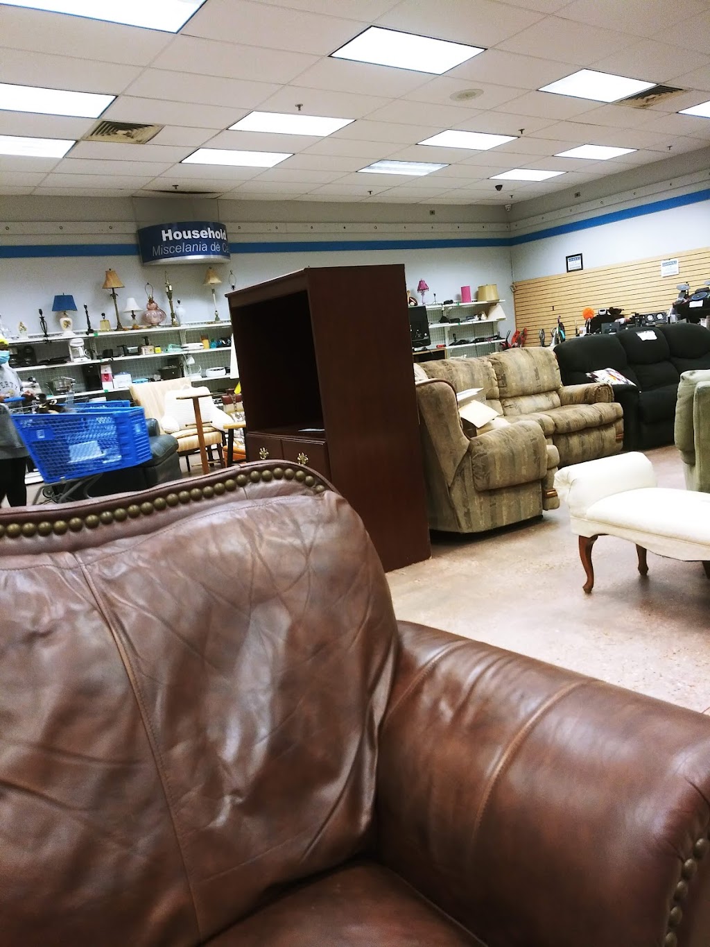 Goodwill Industries of Southeastern Louisiana | 790 U.S. Hwy 190, Covington, LA 70433, USA | Phone: (985) 892-3937