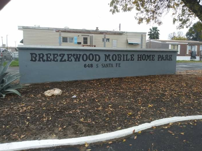 Breezewood Mobile Home Park | 648 Santa Fe Ave, Empire, CA 95319, USA | Phone: (209) 568-4553