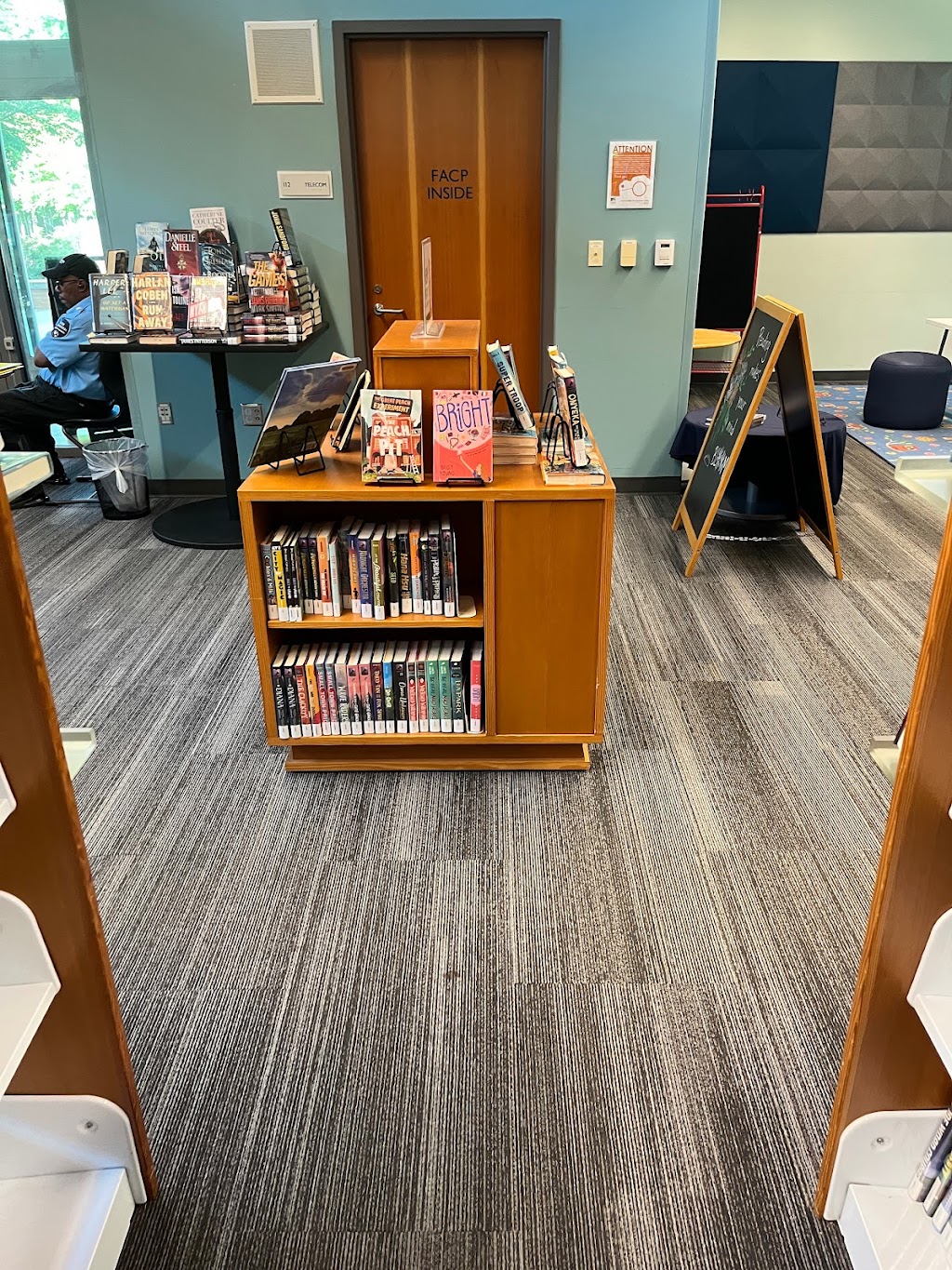 Leesville Community Library | 5105 Country Trail, Raleigh, NC 27613, USA | Phone: (919) 571-6661