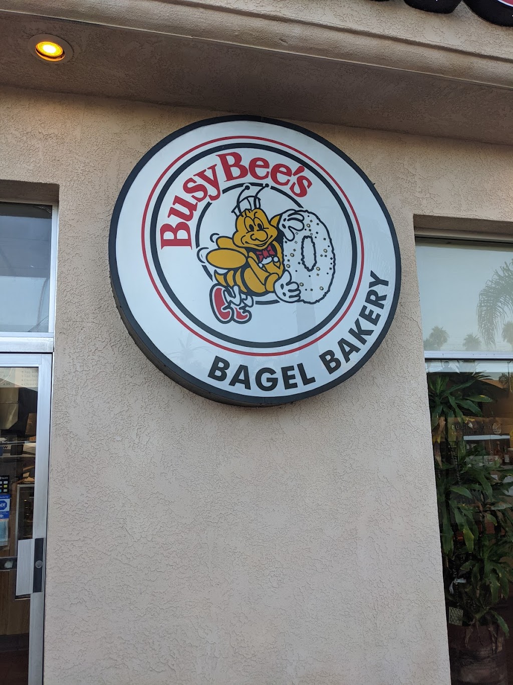 Busy Bees Bagel Bakery | 6861 La Jolla Blvd, La Jolla, CA 92037, USA | Phone: (858) 456-2738