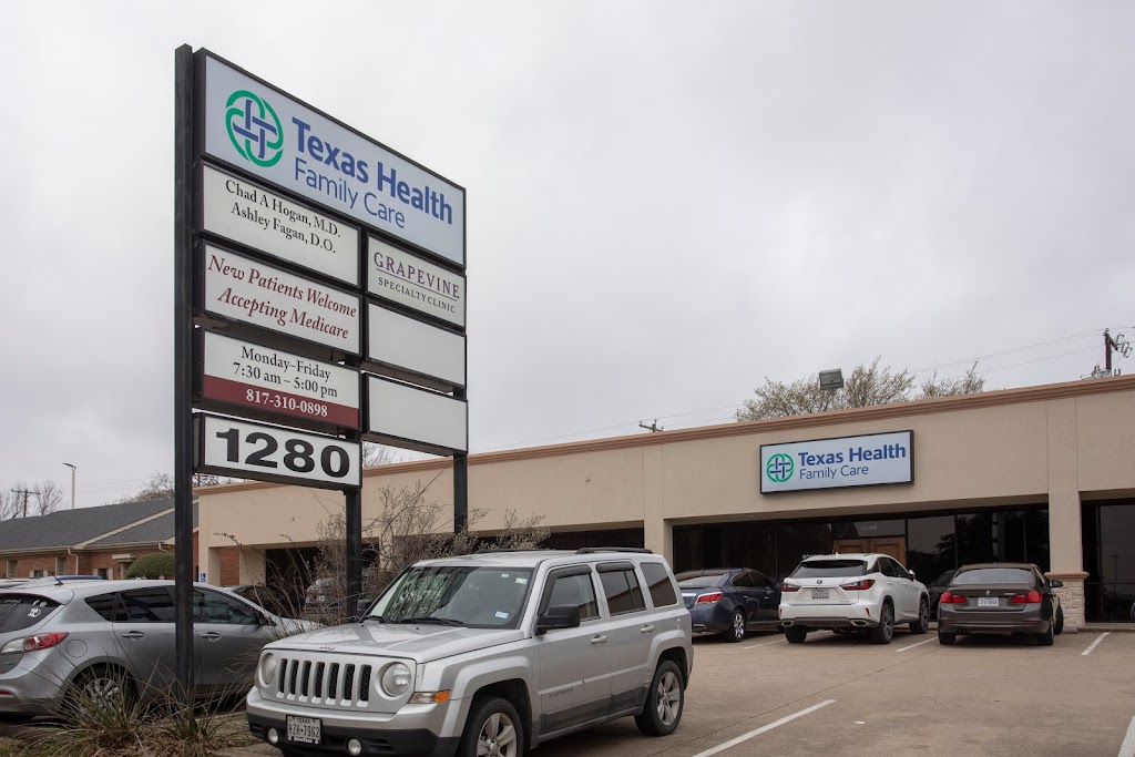 Texas Health Family Care | 1280 S Main St Suite100, Grapevine, TX 76051, USA | Phone: (817) 310-0898