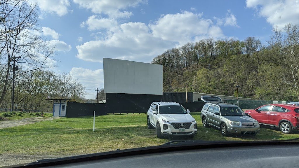 Riverside Drive In Theatre | 1114 Lees Lake Ln #6108, Vandergrift, PA 15690, USA | Phone: (724) 568-1250