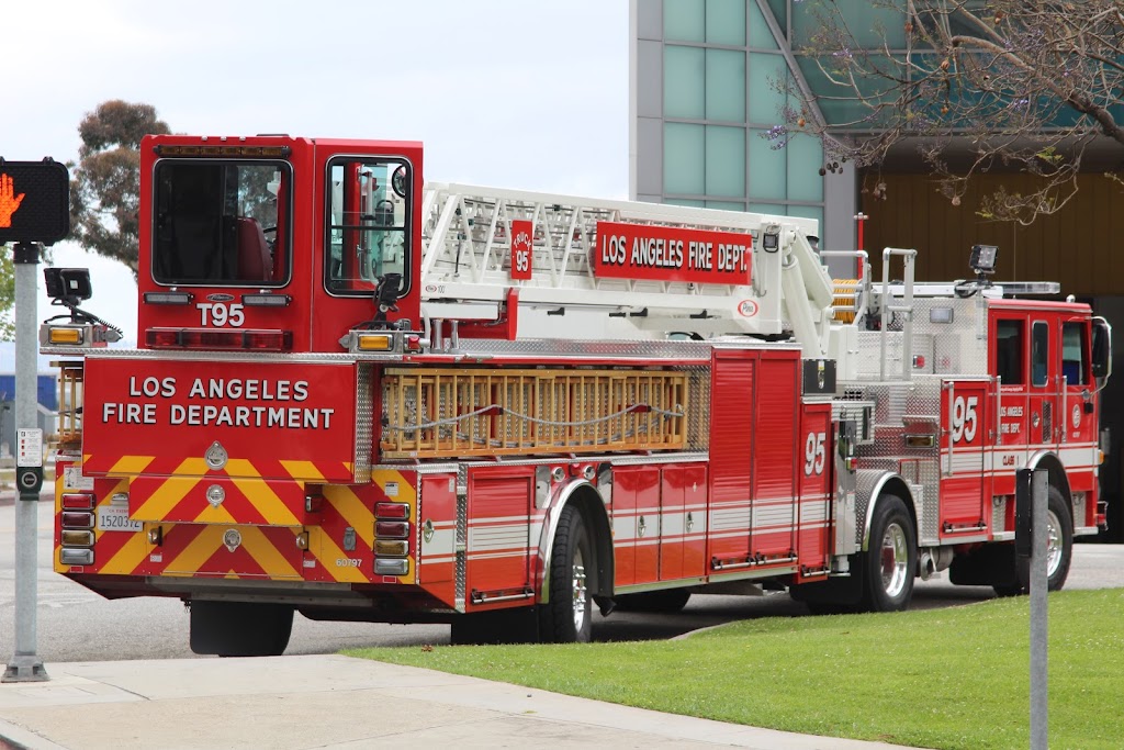 Los Angeles County Fire Dept. Station 95 | 137 W Redondo Beach Blvd, Gardena, CA 90248, USA | Phone: (310) 769-6746