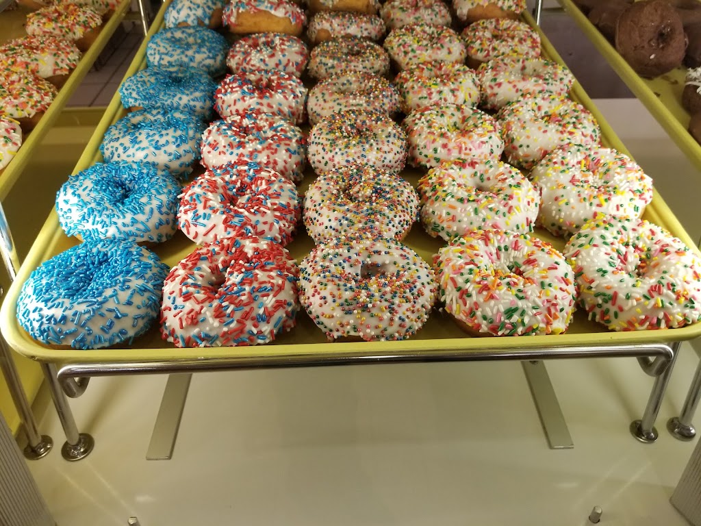 Donut Star | 3358 Yorba Linda Blvd, Fullerton, CA 92831 | Phone: (714) 961-8889