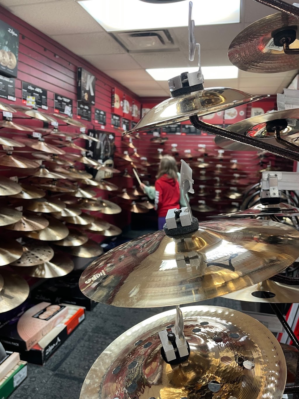 Guitar Center | 2919 S 38th St Suite A, Tacoma, WA 98409, USA | Phone: (253) 474-2900