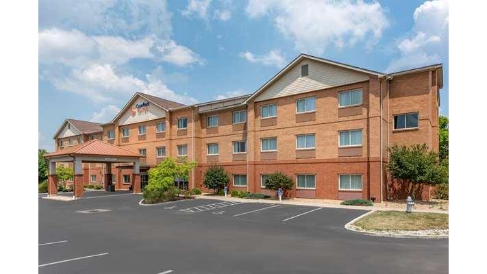 Comfort Suites Mason near Kings Island | 5457 Kings Center Dr, Mason, OH 45040, USA | Phone: (513) 202-3996