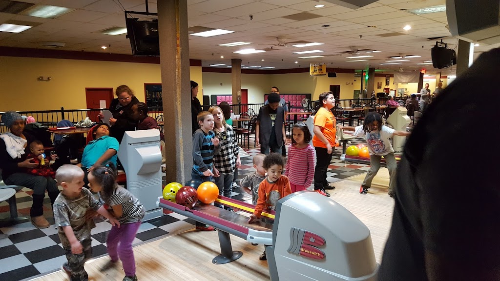 Creekside Lanes | 1450 Trade Mart Blvd, Winston-Salem, NC 27127, USA | Phone: (336) 771-9800