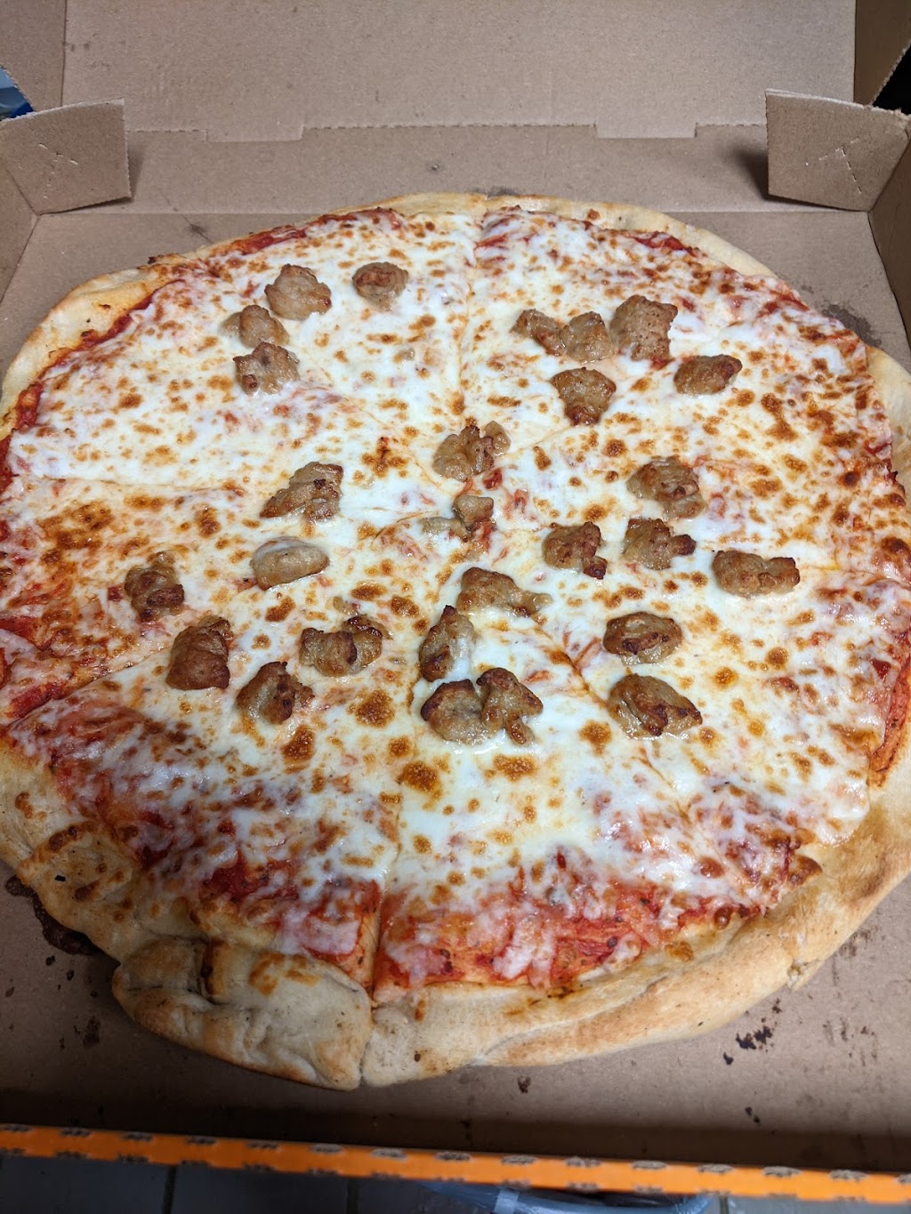 Little Caesars Pizza | 2321 East Ave, Akron, OH 44314, USA | Phone: (330) 745-5999