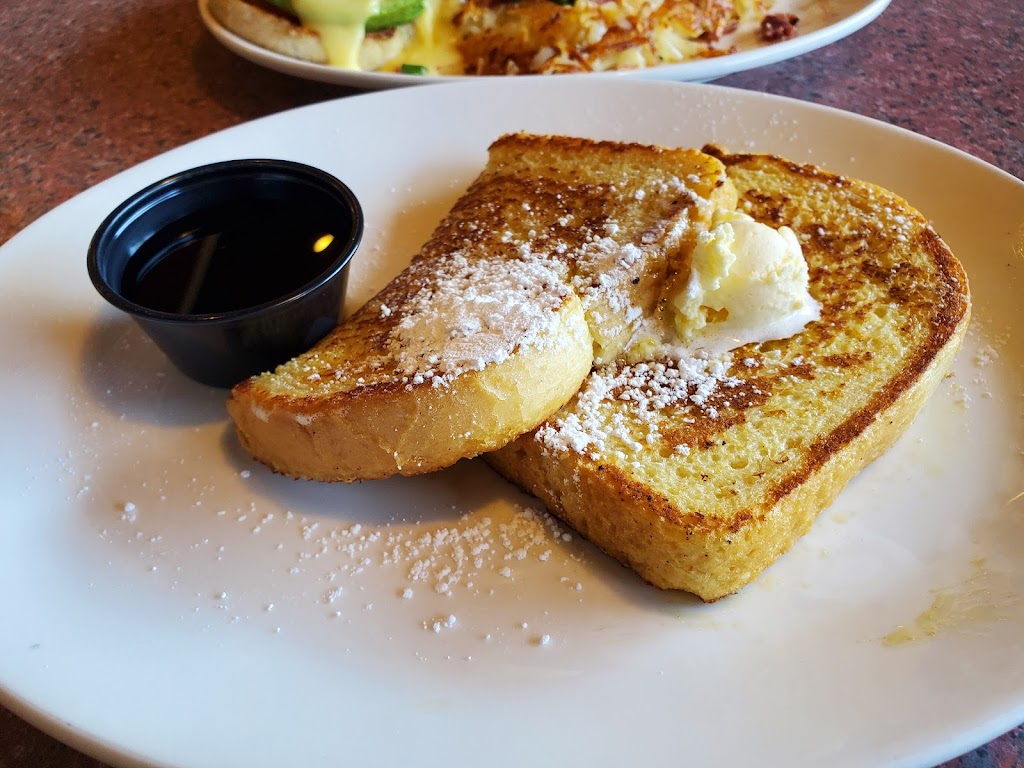 Sharis Cafe and Pies | 557 NW Phoenix Dr, Troutdale, OR 97060, USA | Phone: (503) 667-9462