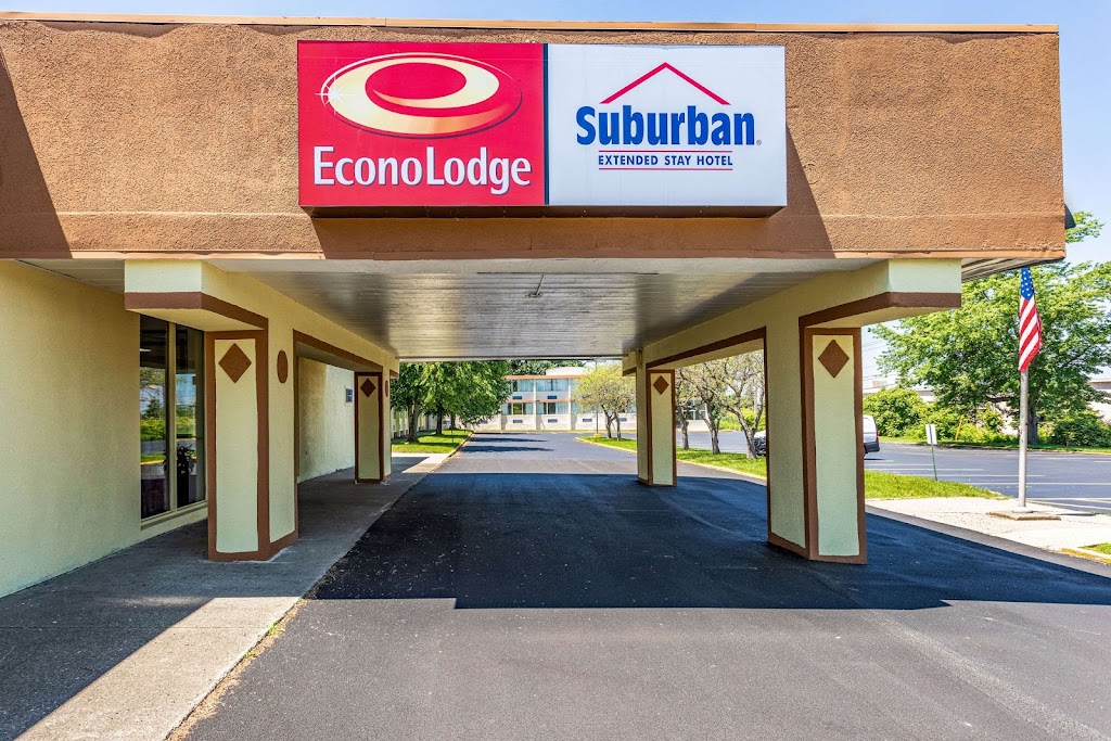 Econo Lodge | 10455 Bennett Rd Building A, Fredonia, NY 14063, USA | Phone: (716) 673-1351