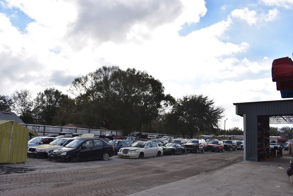 Plant City Auto Salvage II | 4102 James L Redman Pkwy, Plant City, FL 33567 | Phone: (813) 704-6900