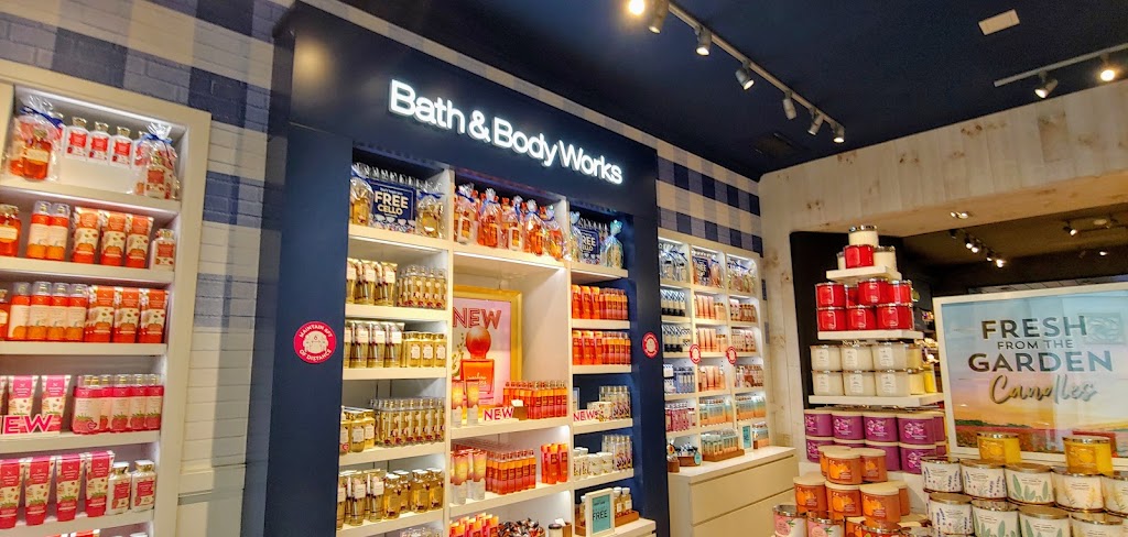 Bath & Body Works | 2312 Grand Cypress Dr, Lutz, FL 33559, USA | Phone: (813) 261-2725