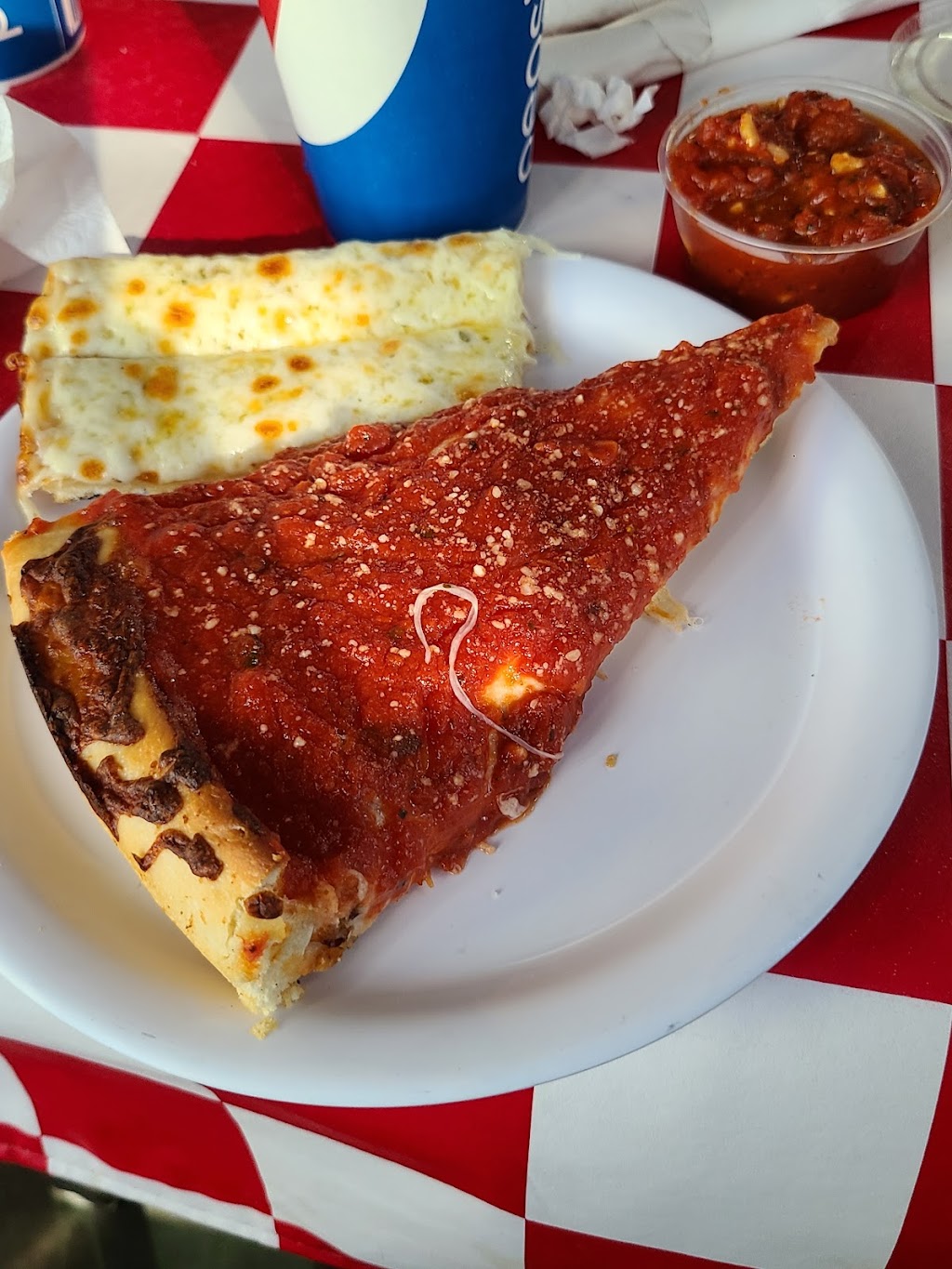 Cubbies Chicago Style Pizza | 5701 Young St #401, Bakersfield, CA 93311, USA | Phone: (661) 665-0000