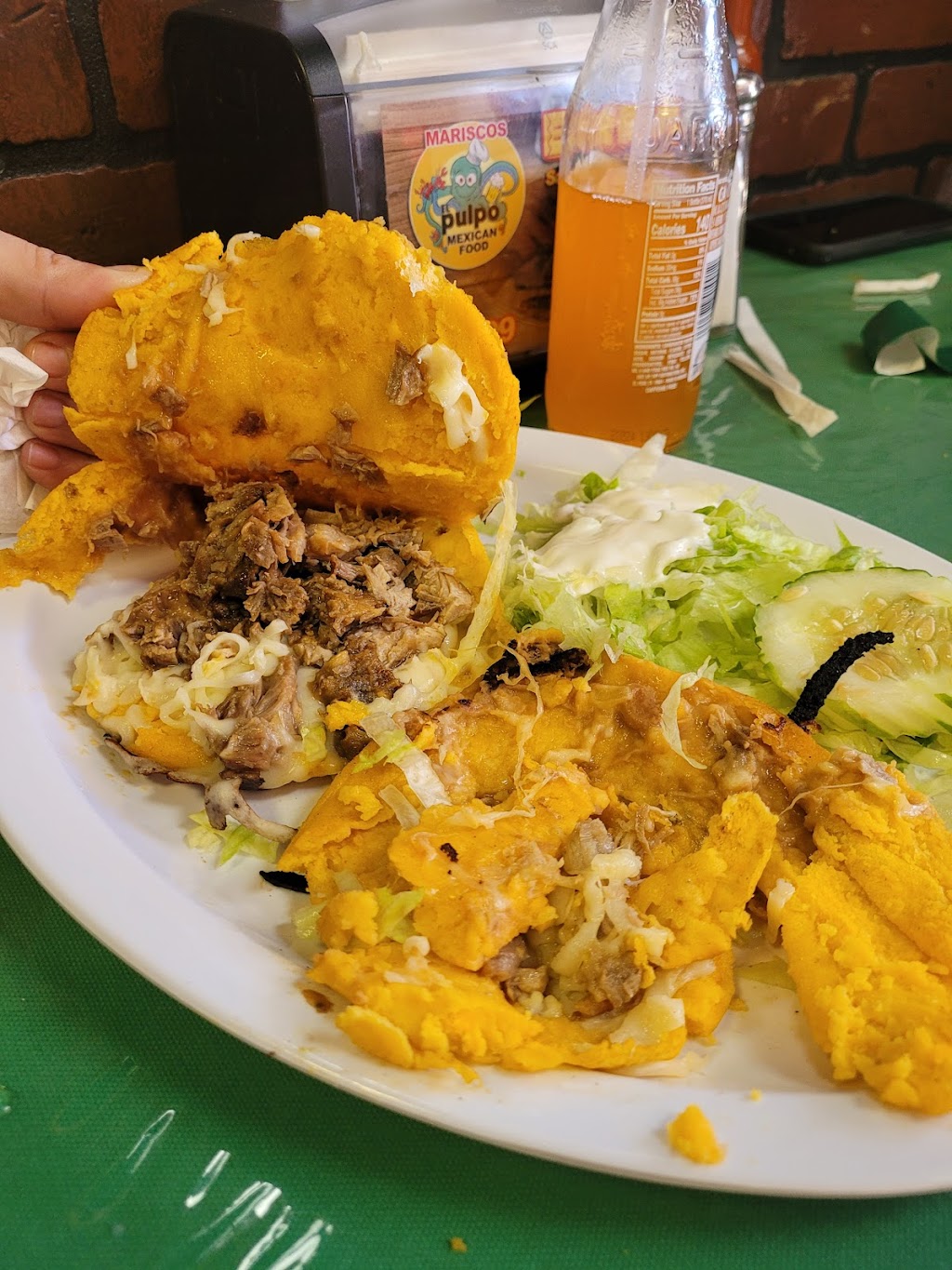 Mariscos El Pulpo | 2332 W Oak Ridge Rd, Orlando, FL 32809, USA | Phone: (407) 930-7477