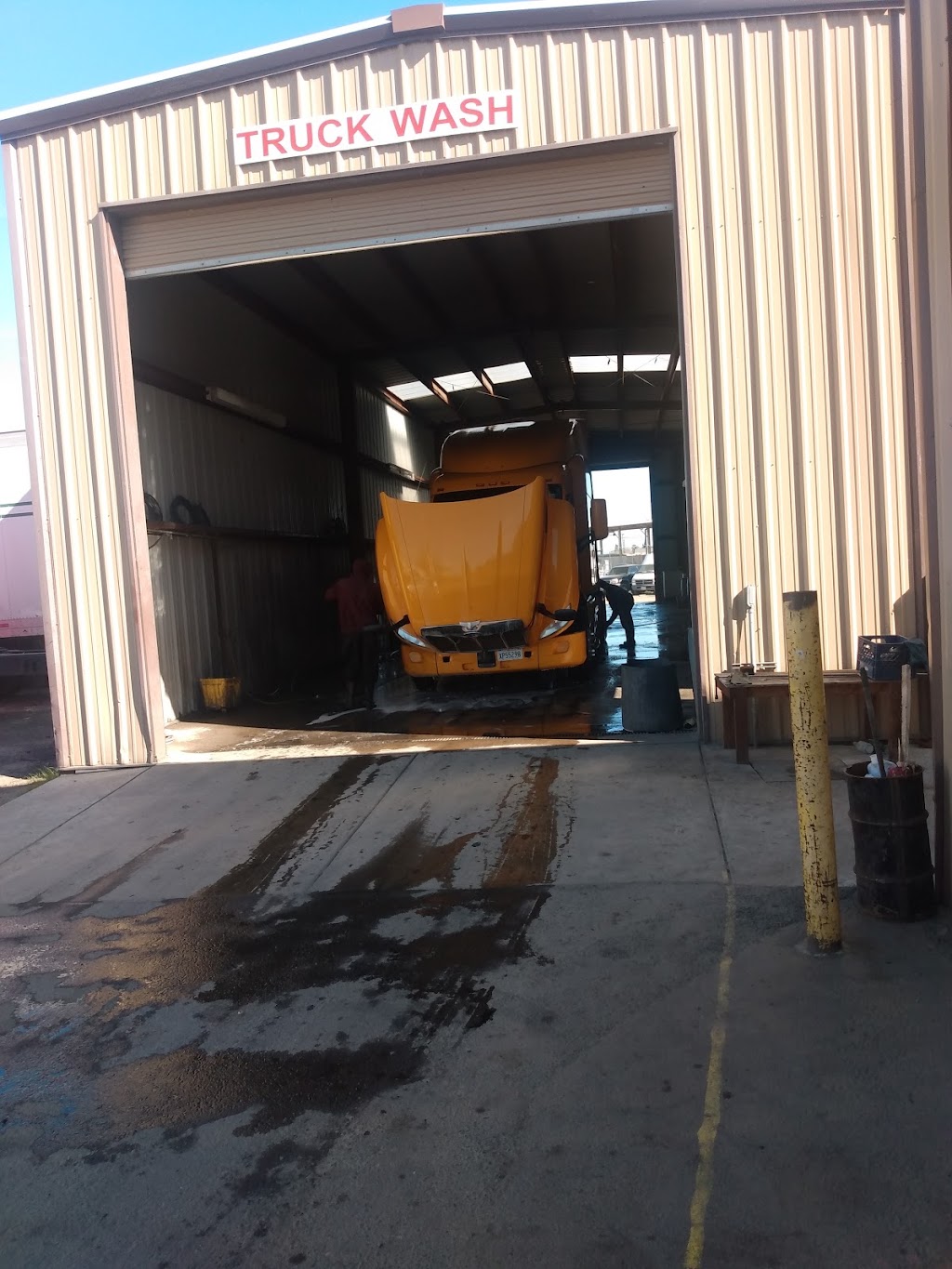 DK Sangha Truck Wash | 7529 Reese Rd, Sacramento, CA 95828 | Phone: (209) 328-9380