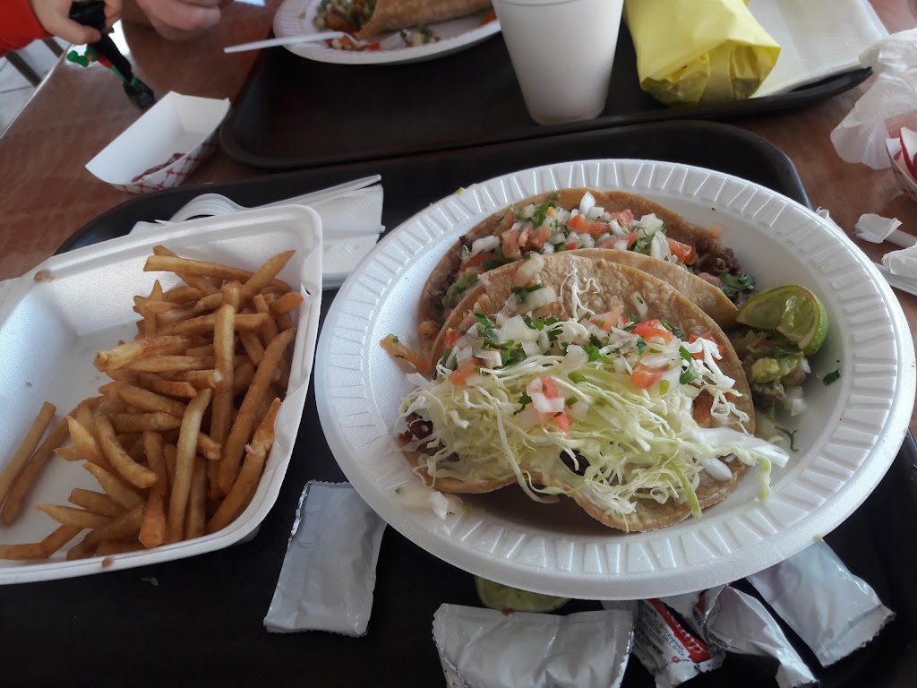 Alanbertos Mexican Restaurant | 477 S E St, San Bernardino, CA 92401 | Phone: (909) 383-1159