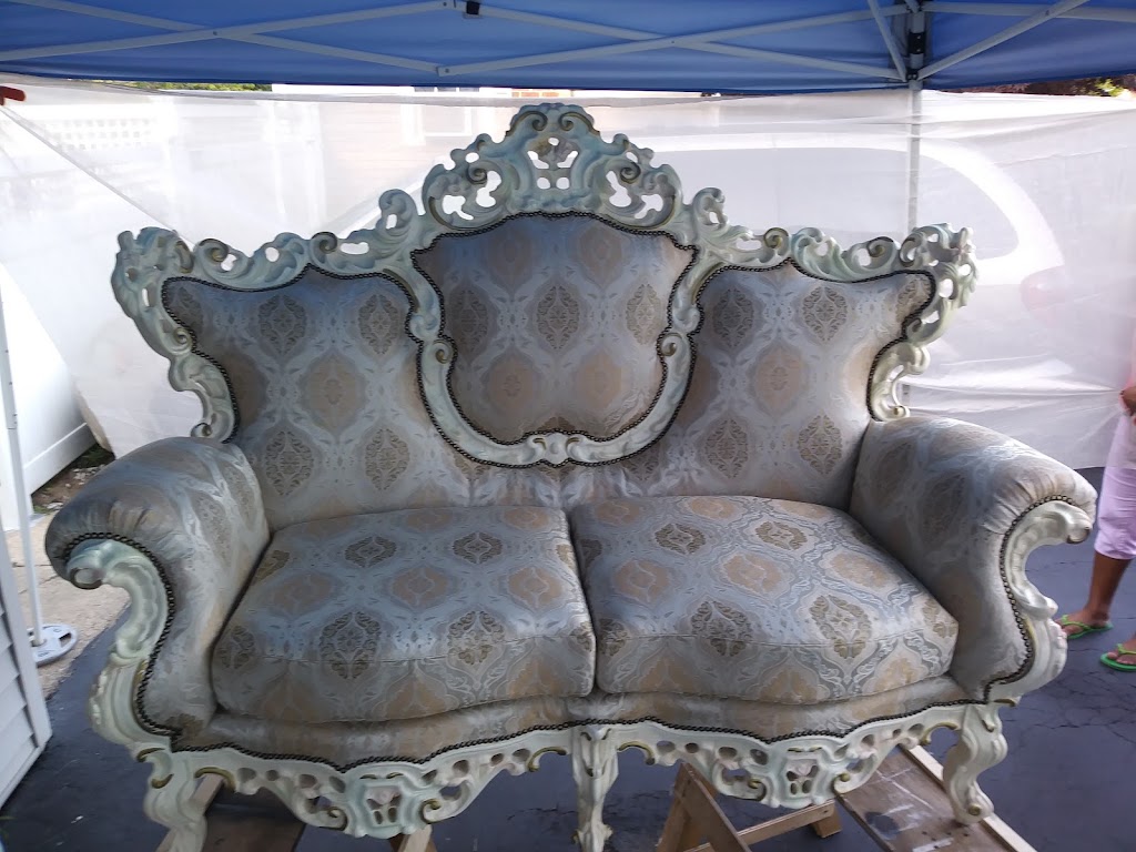 A&M Custom Upholstery llc | 140 Hendrickson Ave, Lynbrook, NY 11563, USA | Phone: (516) 400-9148