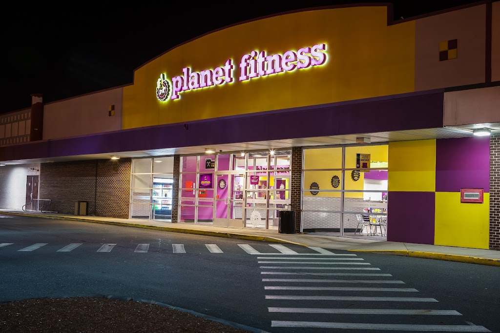 Planet Fitness | 150 Coliseum Ave, Nashua, NH 03063, USA | Phone: (603) 816-6116